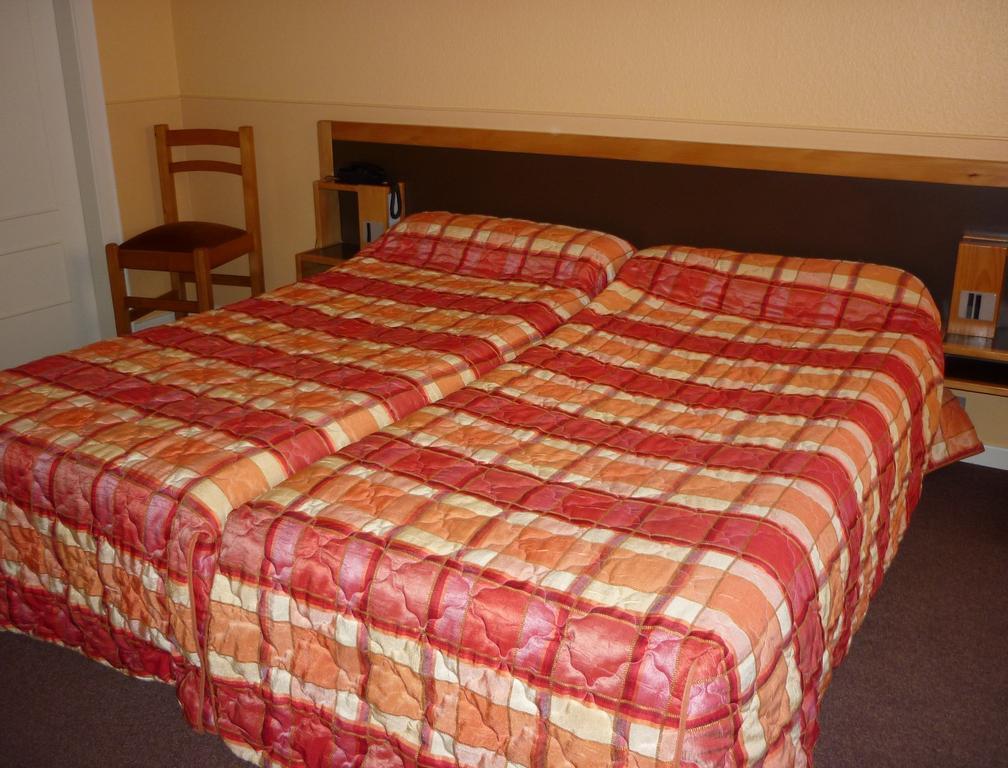 Logis-Cit'Hotel Des Vosges 5 Rue De La Gare Obernai Ruang foto