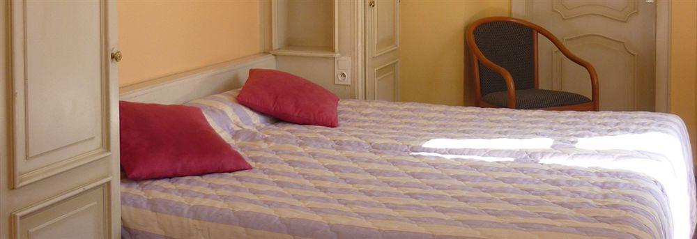 Logis-Cit'Hotel Des Vosges 5 Rue De La Gare Obernai Bagian luar foto